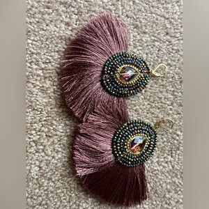 Iridescent mauve gold plated earringss